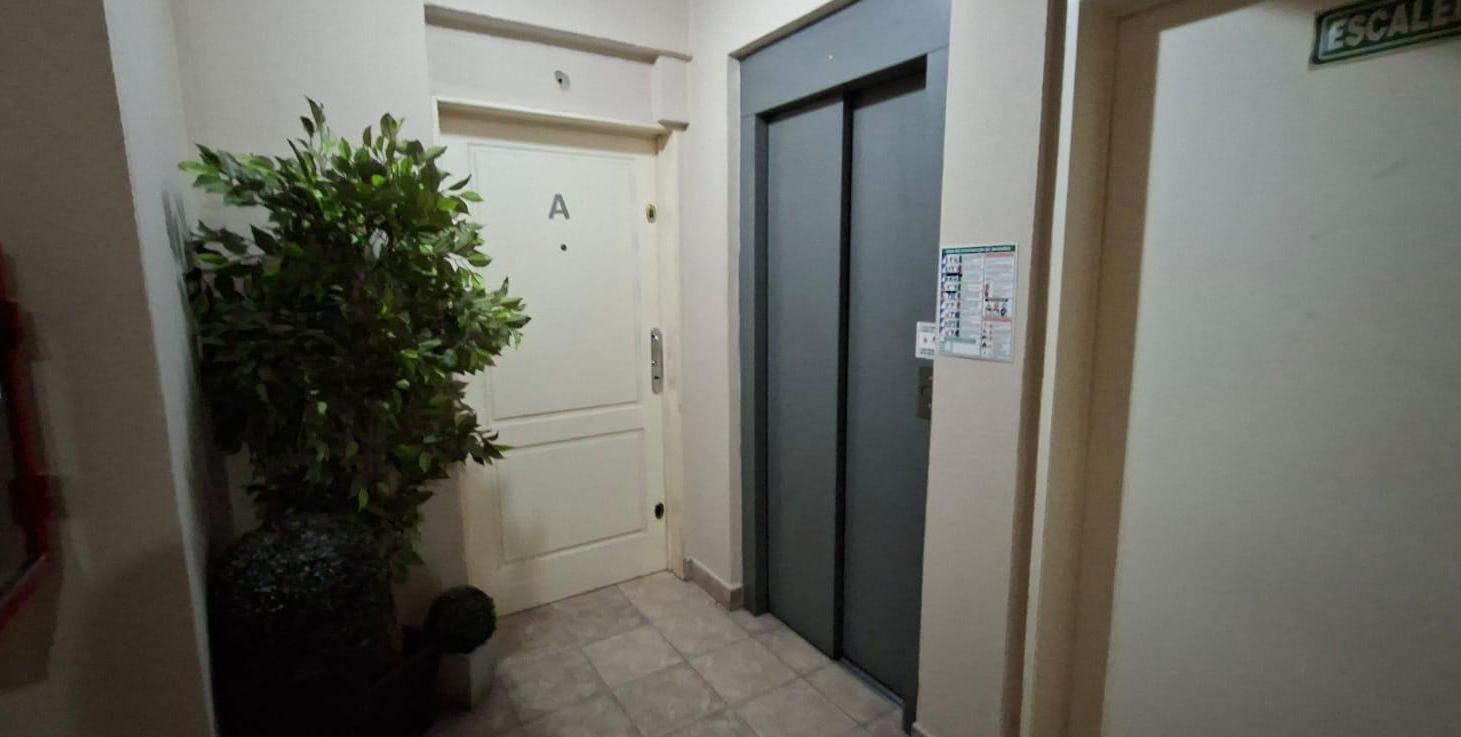 Foto de Departamento 1 ambiente con balcón al frente en Villa Pueyrredón, imagen 3