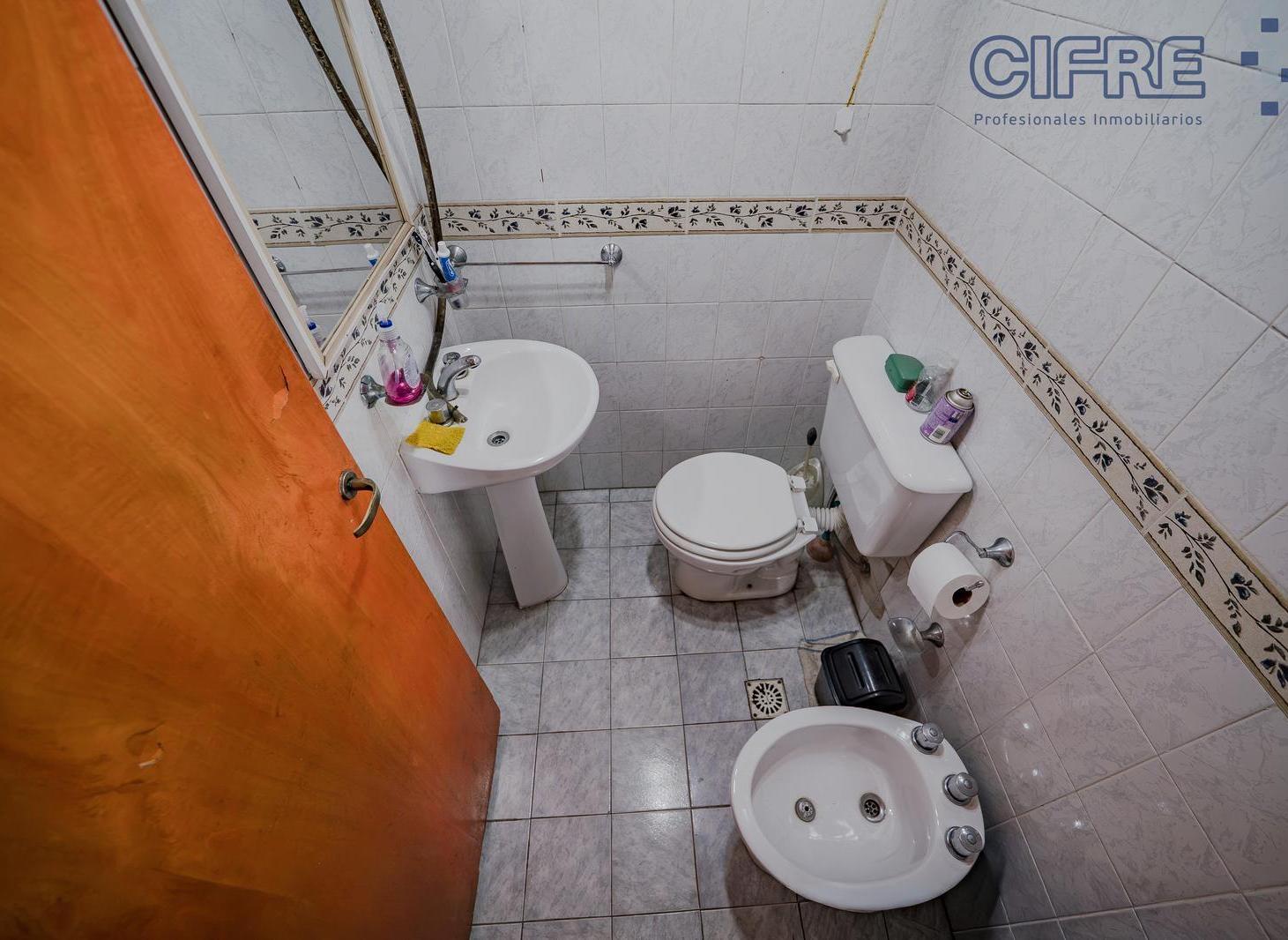 Foto de Local en lote propio 591m2 cubiertos en Villa Pueyrredon 8,70 x 50, imagen 4