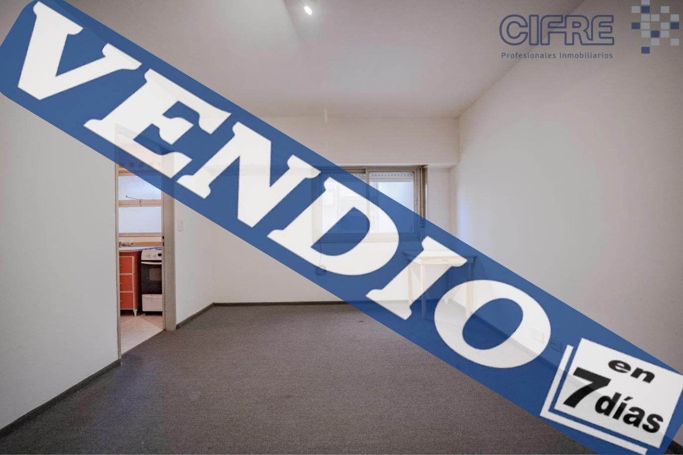 Foto de Mono ambiente con placard y cocina separada en Villa Pueyrredon., imagen 1