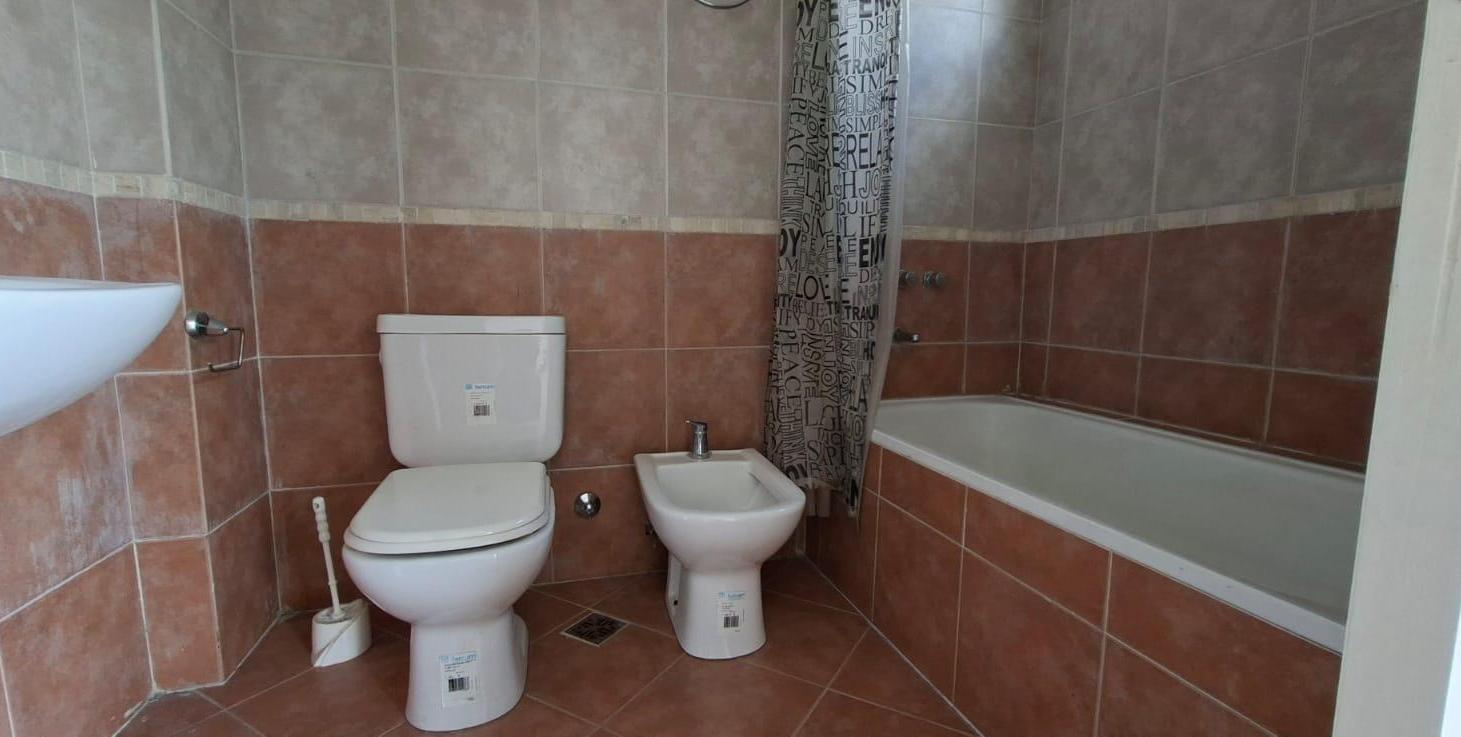 Foto de Monoambiente al frente con balcón, cochera opcional, apto profecional., imagen 4