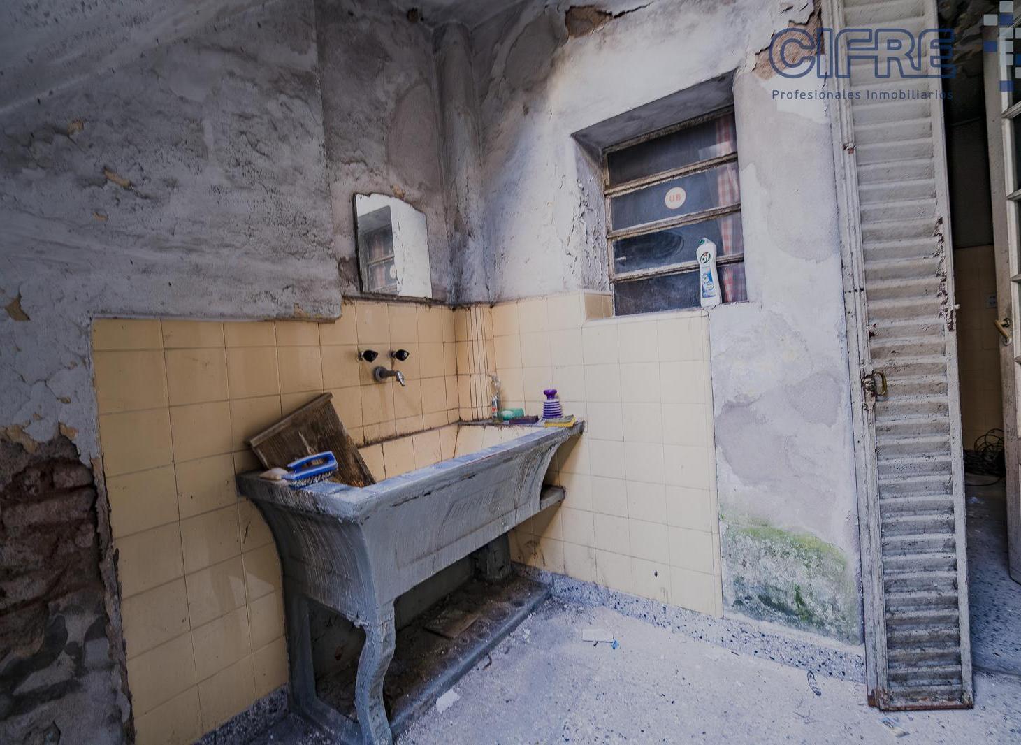 Foto de Terreno 8,66x25 Zonificación USAB1 Casa a refaccionar en Villa del, imagen 3