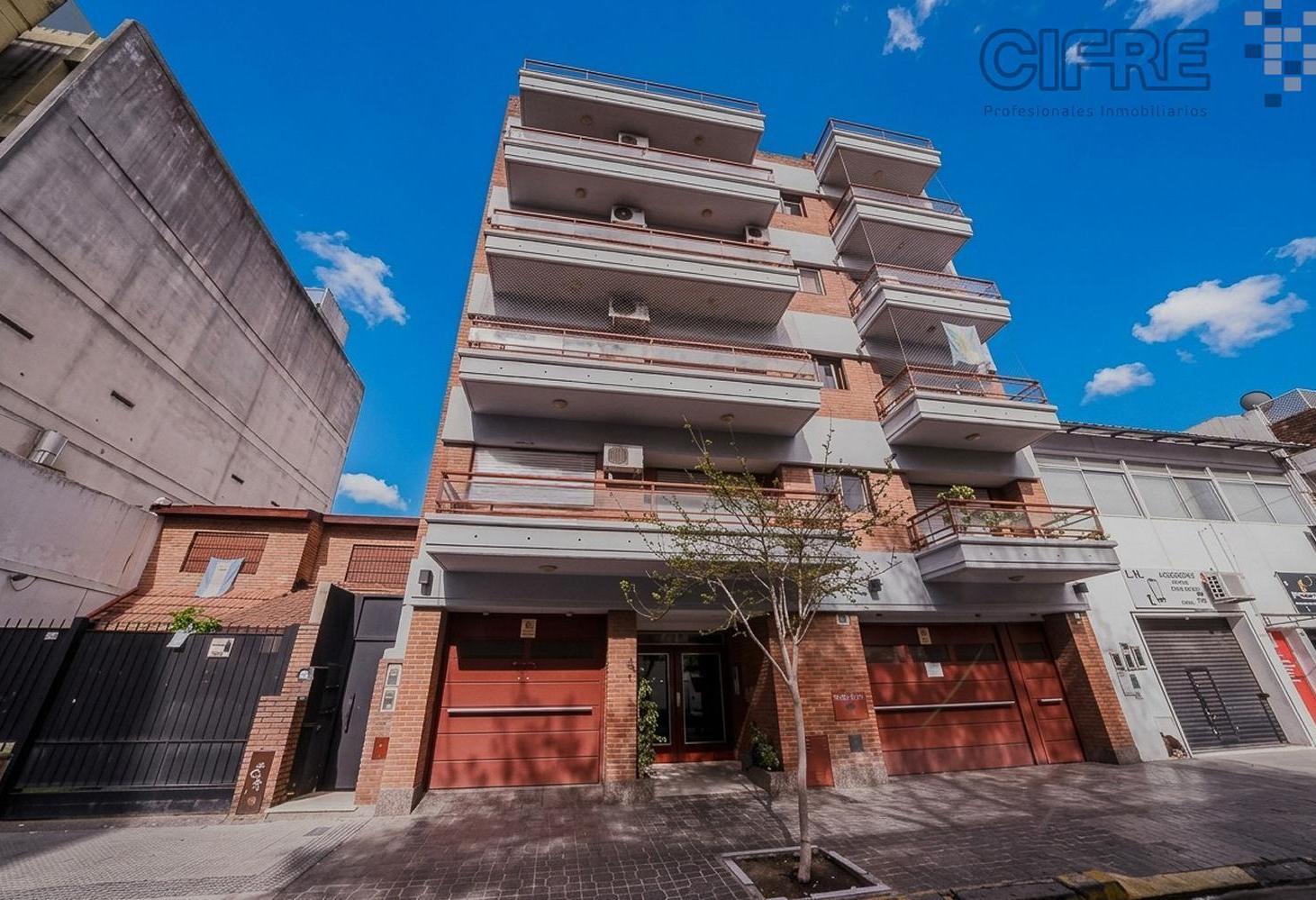 Foto de Departamento 2 ambientes con balcón muy luminoso en Villa Pueyrredon, imagen 1