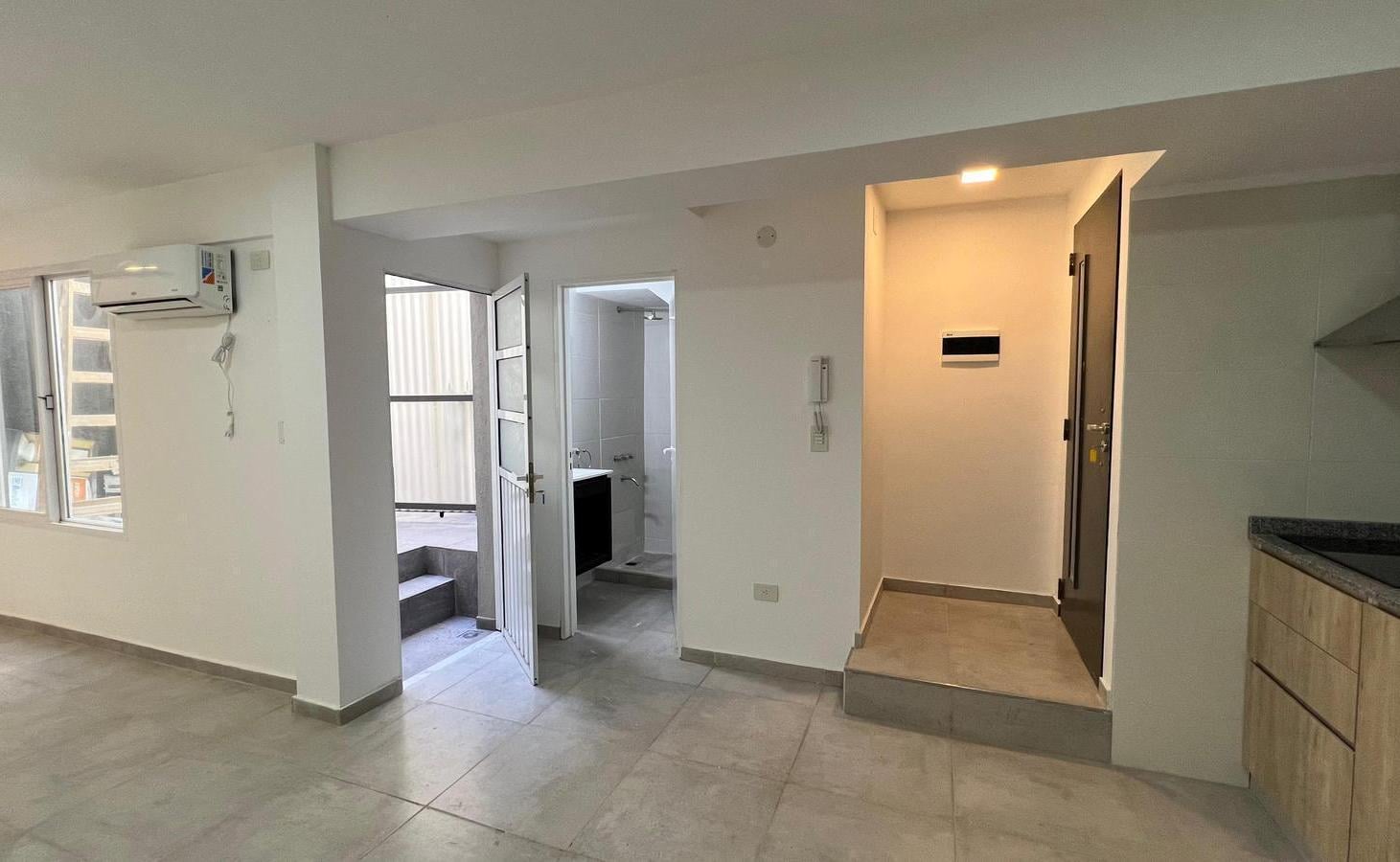 Foto de PH de 1 ambiente divisible en Planta baja con patio, incluye aire, imagen 5