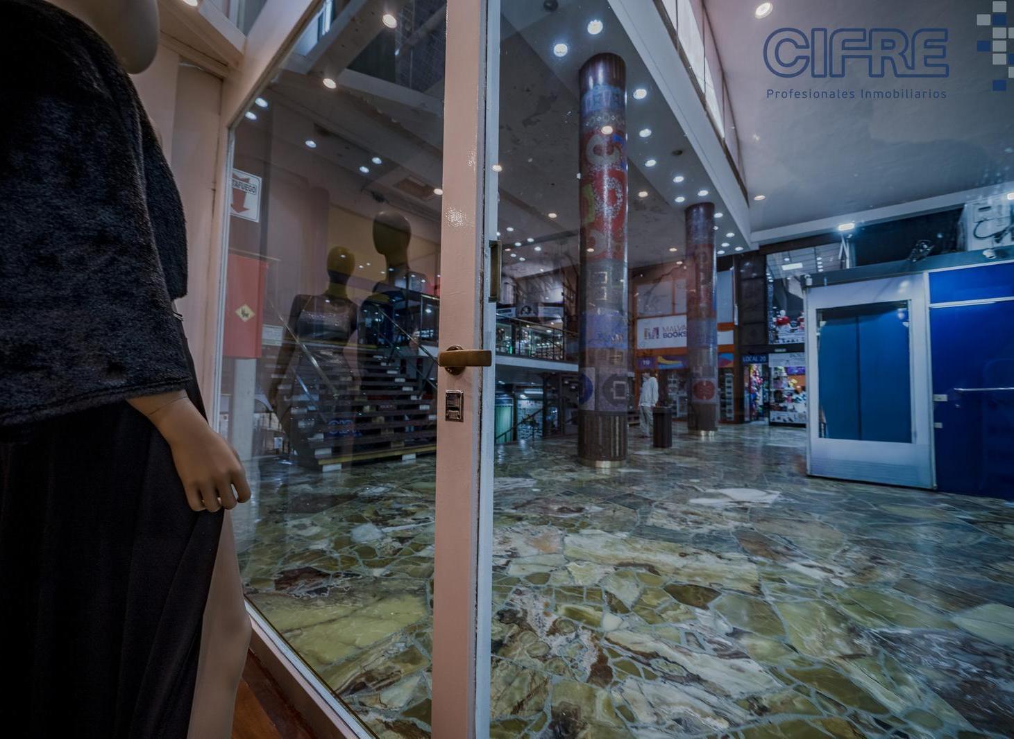 Foto de Local de 35m2 en 3 niveles en Belgrano en Galería Rio de la Plata, imagen 5