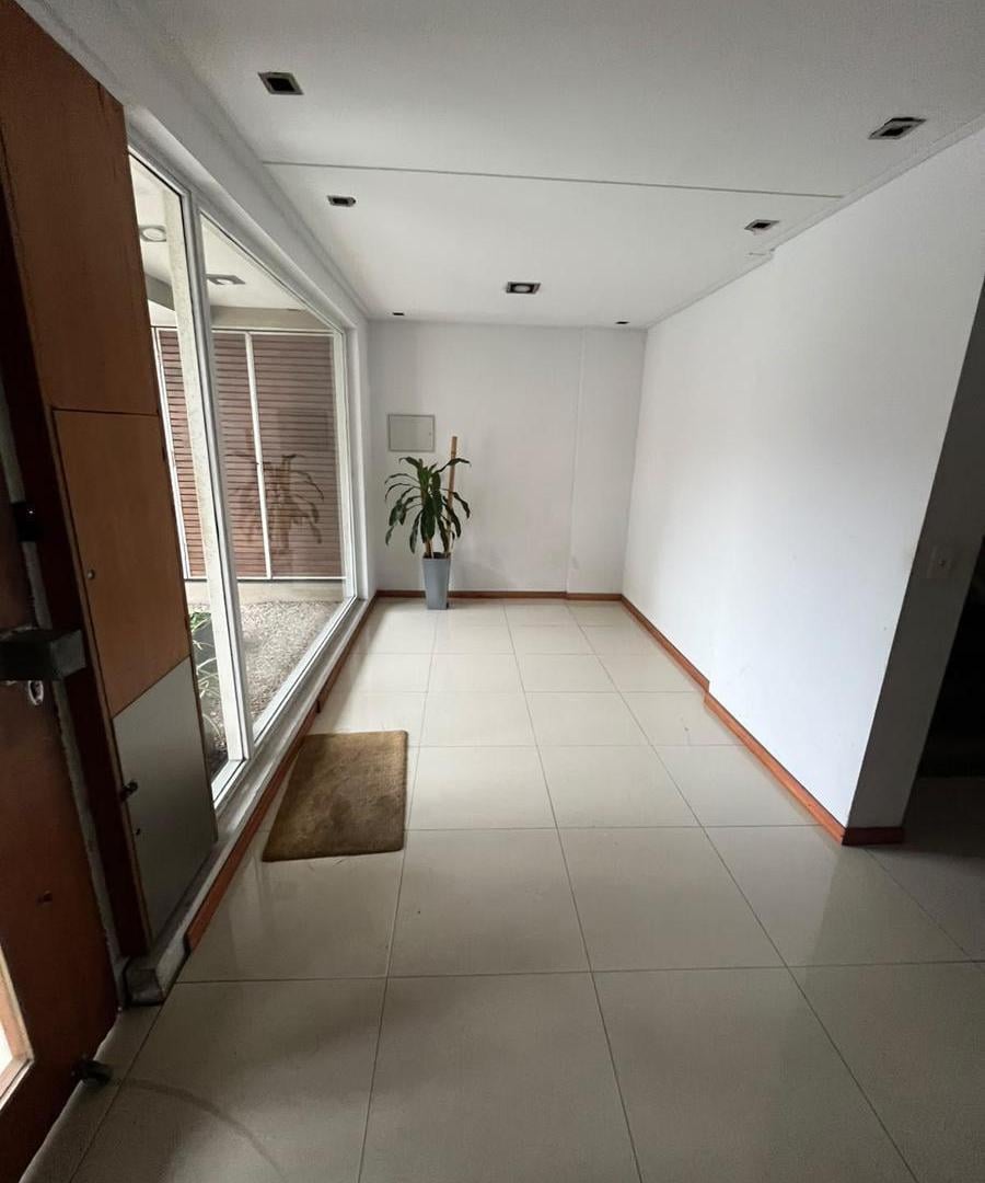 Foto de Departamento Monoambiente con balcón - Villa Pueyrredon, imagen 5