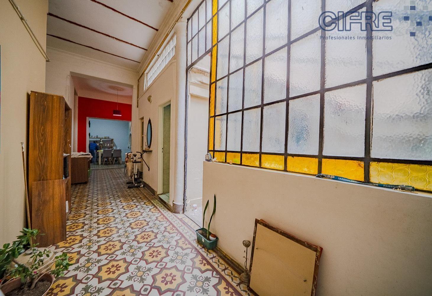Foto de PH de 5 ambientes en PB con dos patios en Villa Urquiza., imagen 4