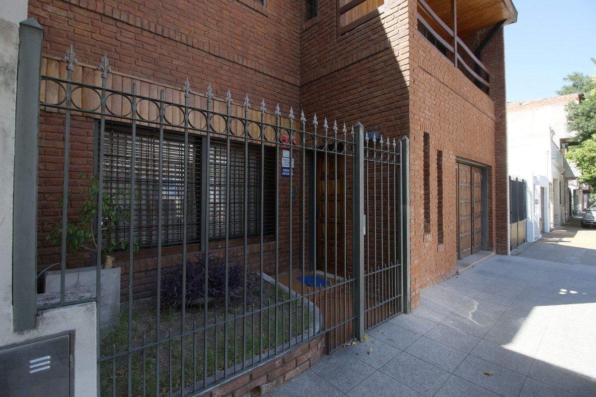 Venta Casa en Duplex Lote Propio Piscina Cochera 3