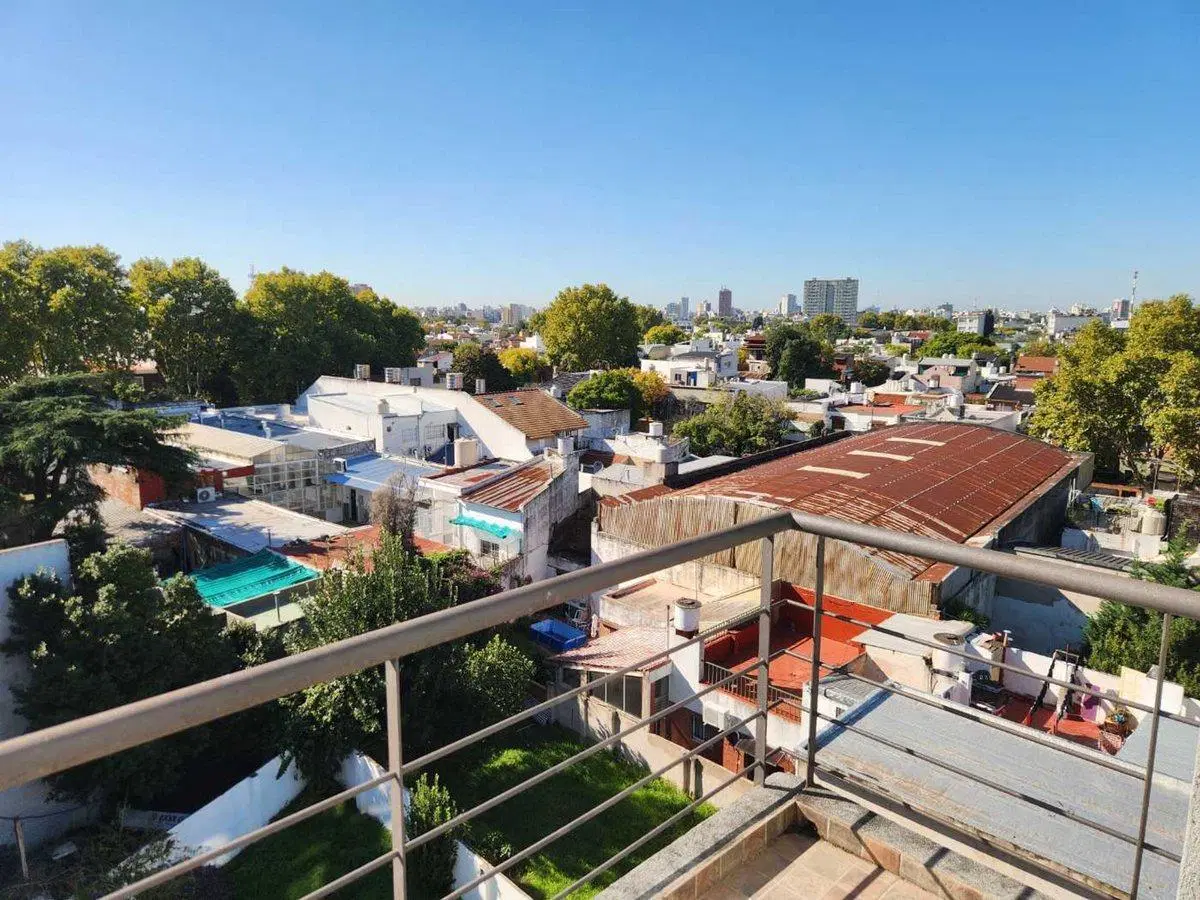 VENTA MONOAMBIENTE EN MONTE CASTRO BALCON 2