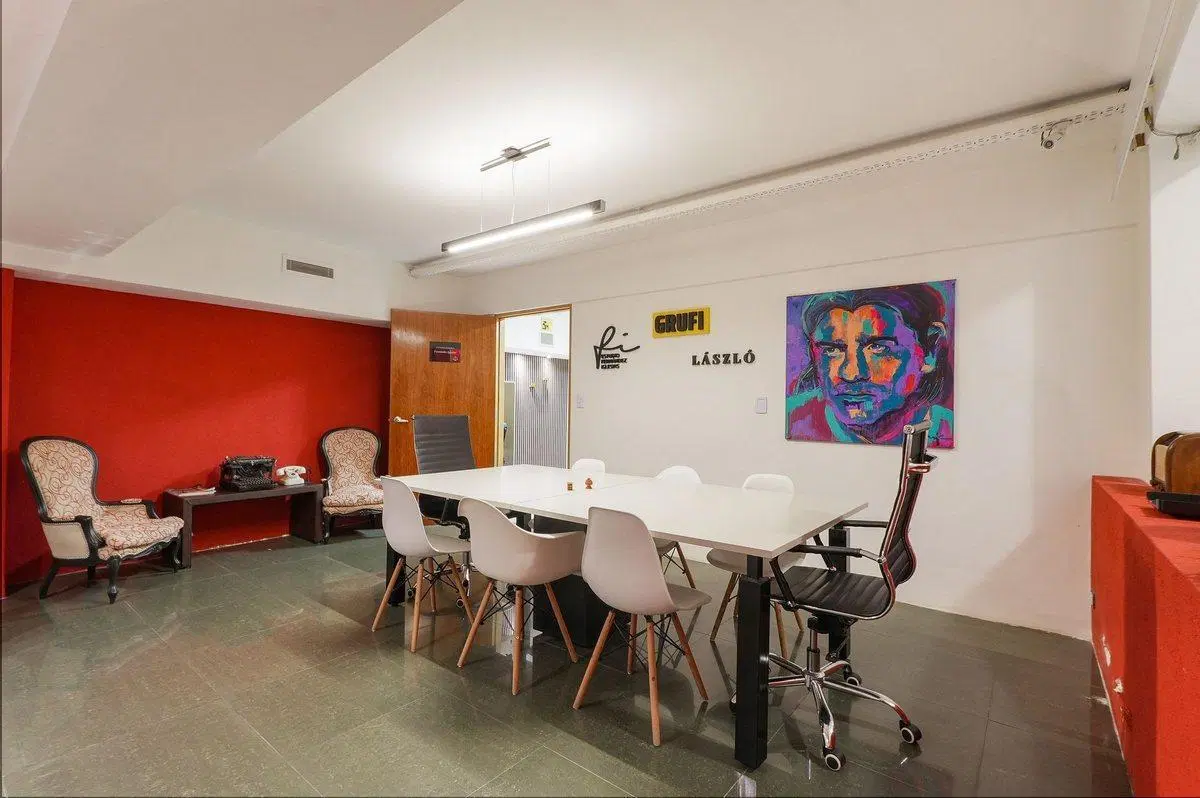 ALQUILER LOCAL COMERCIAL COLEGIALES SOBRE AVENIDA 2