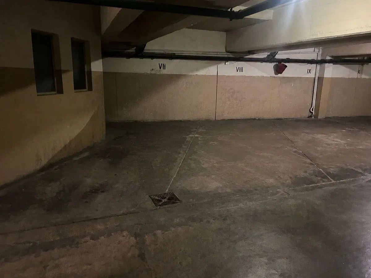 SEMIPISO 3 A. C/E-DOS COCHERAS-UBICACION EXCELENTE 2