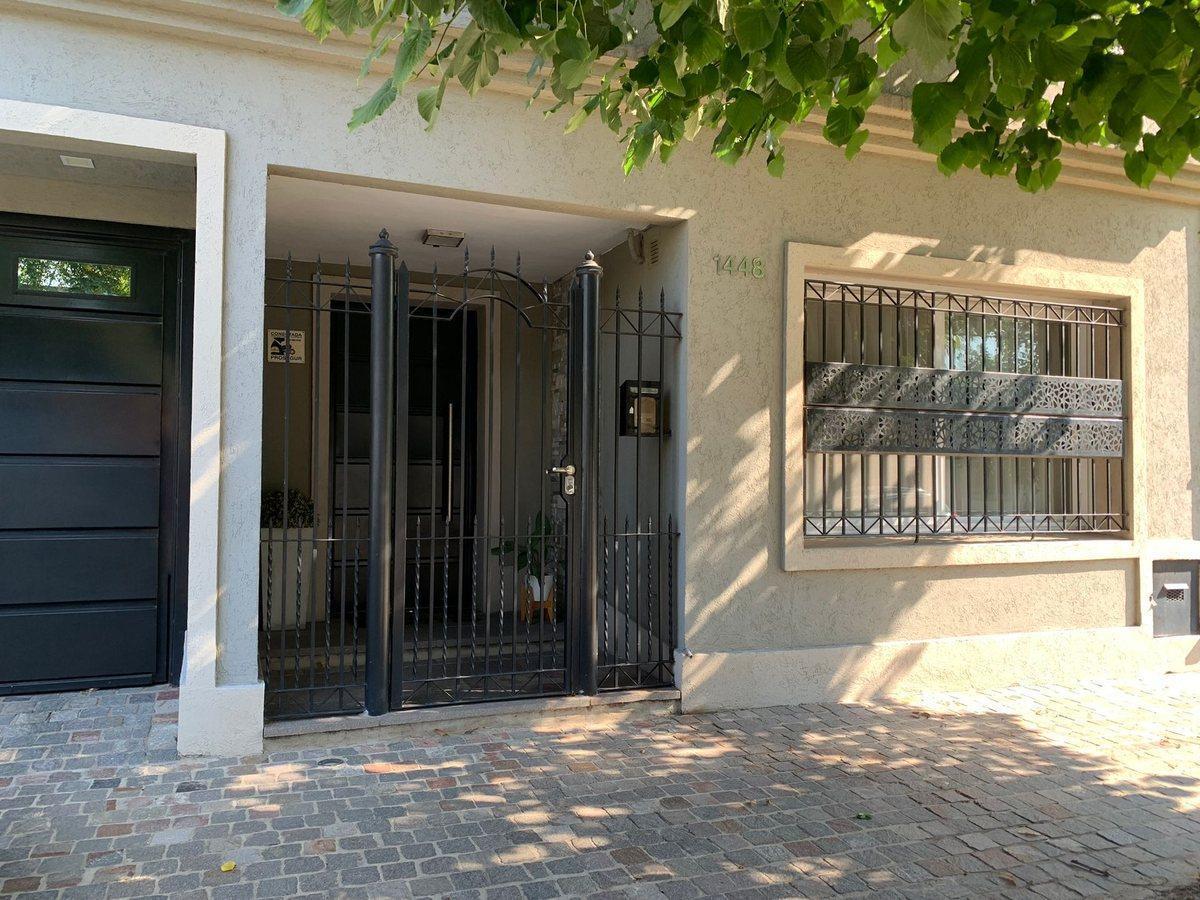 Casa 4 amb en venta Lomas-pileta-quincho-excelente