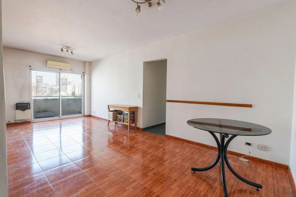 VENTA DPTO 4 AMB C/COCHERA  CABALLITO 3