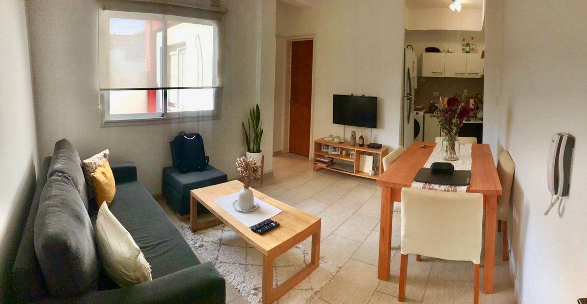 Dpto 2 amb en venta en Banfield con terraza propia