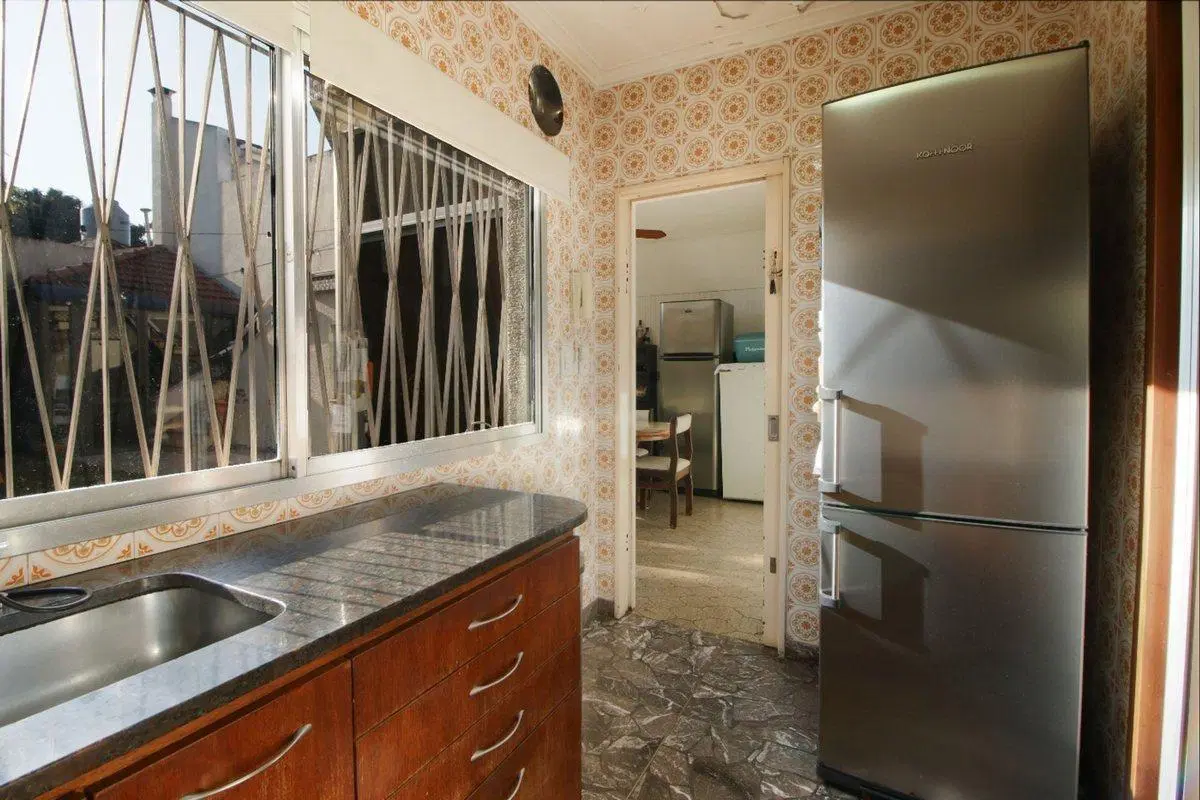 CASA 5 AMBIENTES CON PATIO SAN ANDRES BARRIO GOLF 4