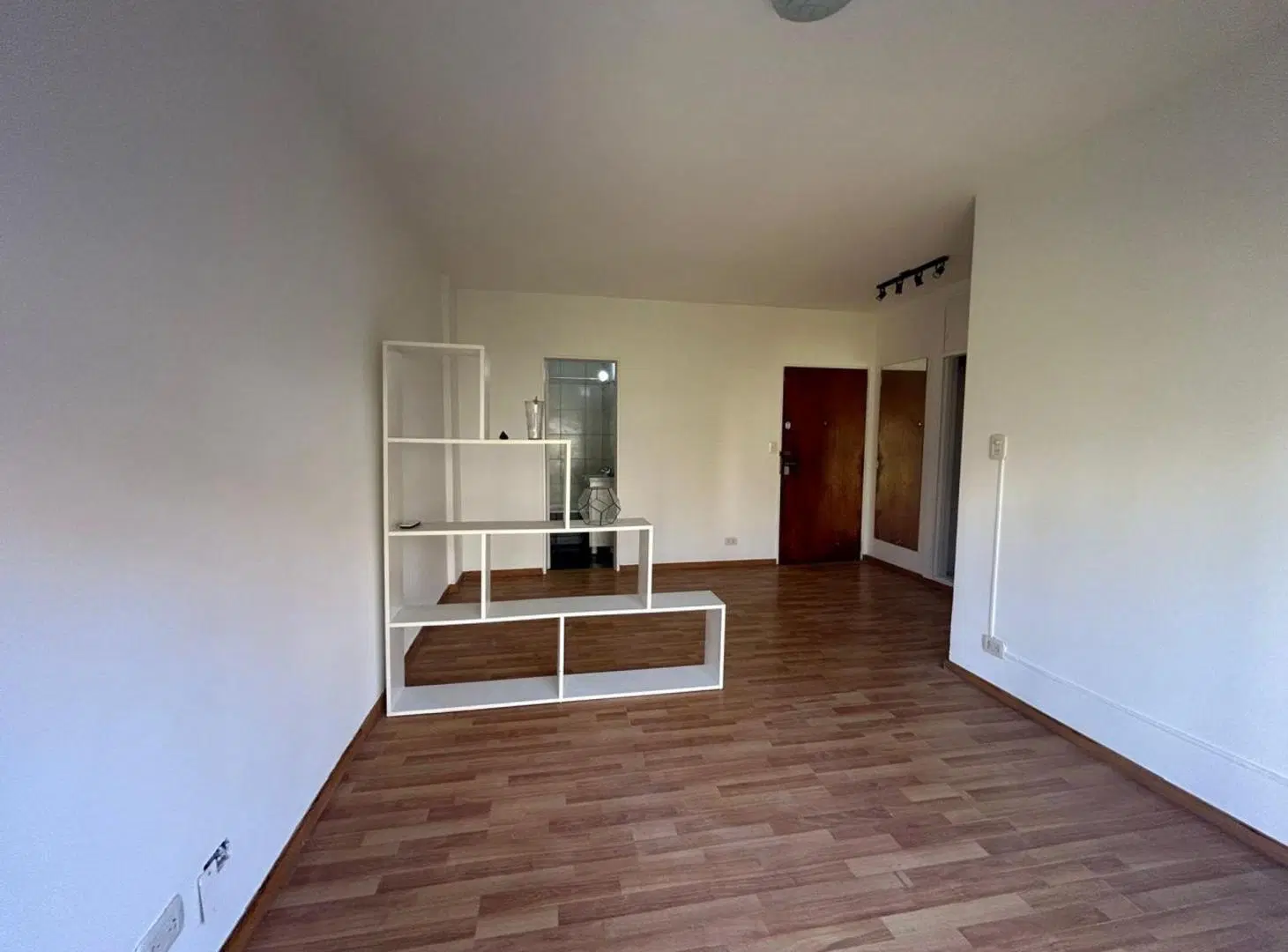 ALQUILER MONOAMBIENTE BELGRANO BALCÓN PURO SOL 2