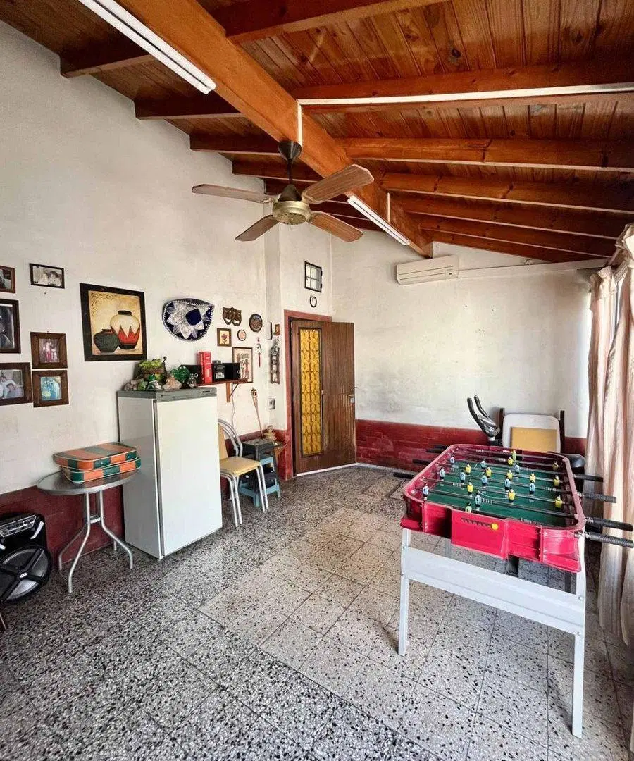 Casa 3 o 4 amb a refaccionar en venta - Temperley 5