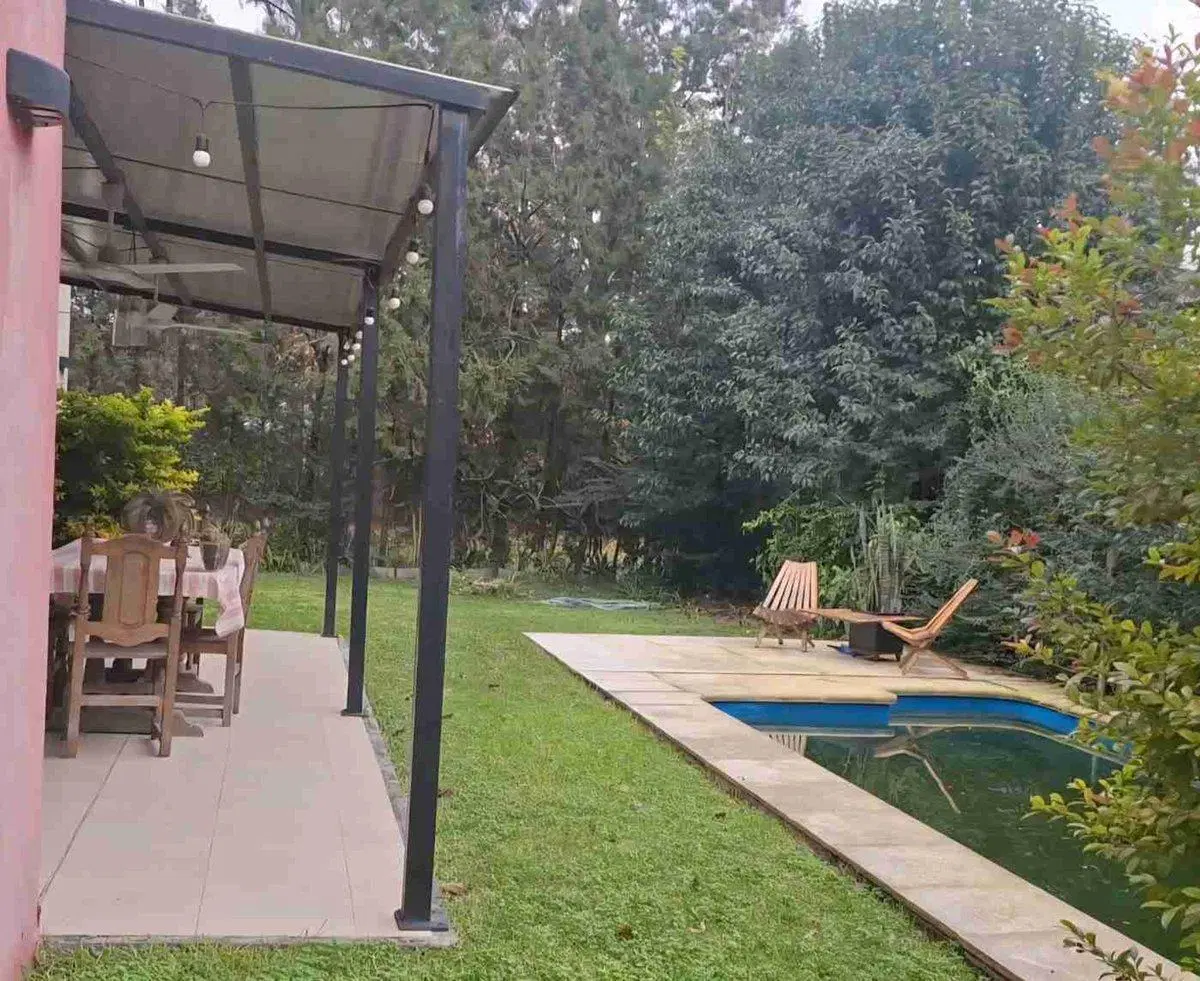 HERMOSA CASA EN VENTA - JARDÍN/PILETA - MASCHWITZ. 3