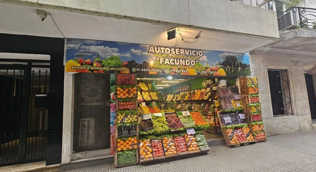 Venta excelente Local Comercial. Recoleta. 5