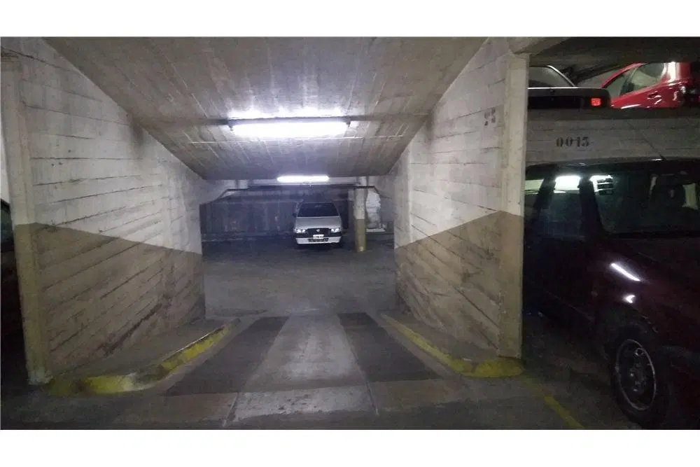VENTA COCHERA FIJA BELGRANO OPORTUNIDAD 3
