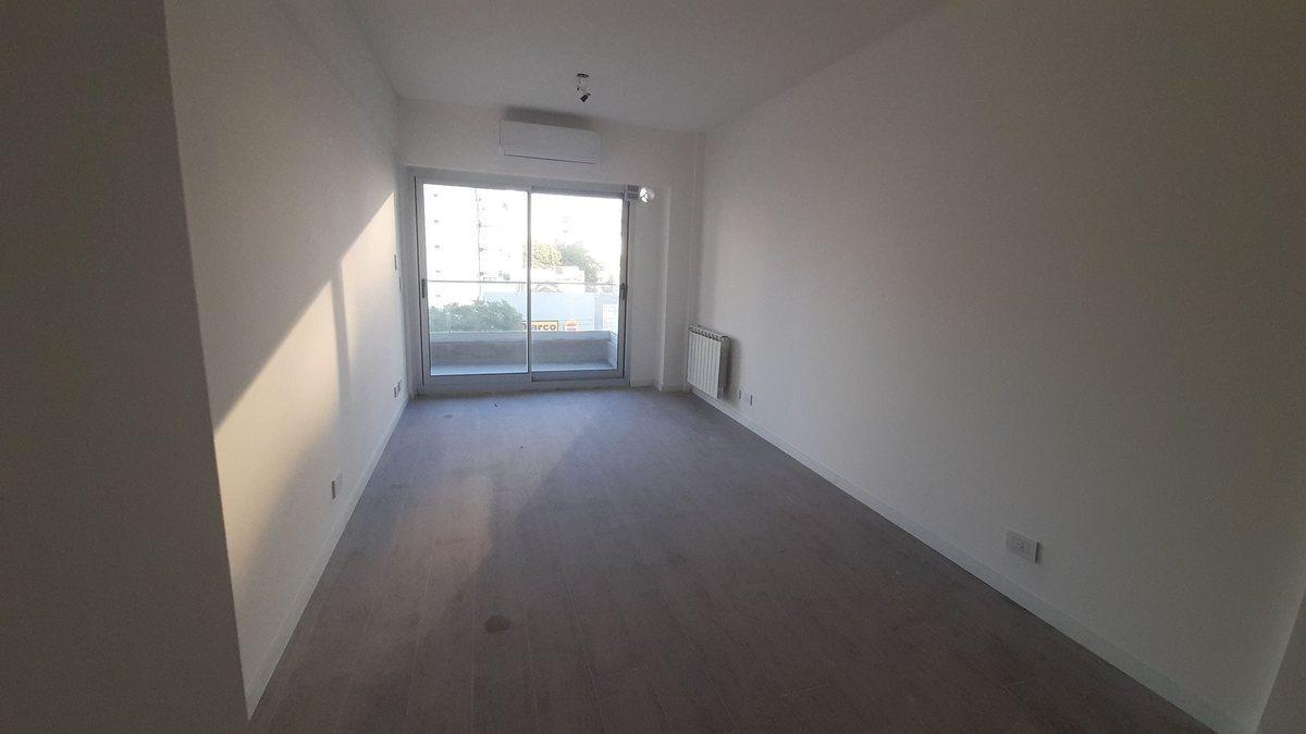 VENTA DEPARTAMENTO 2 AMB PATIO ESTRENAR NUÑEZ