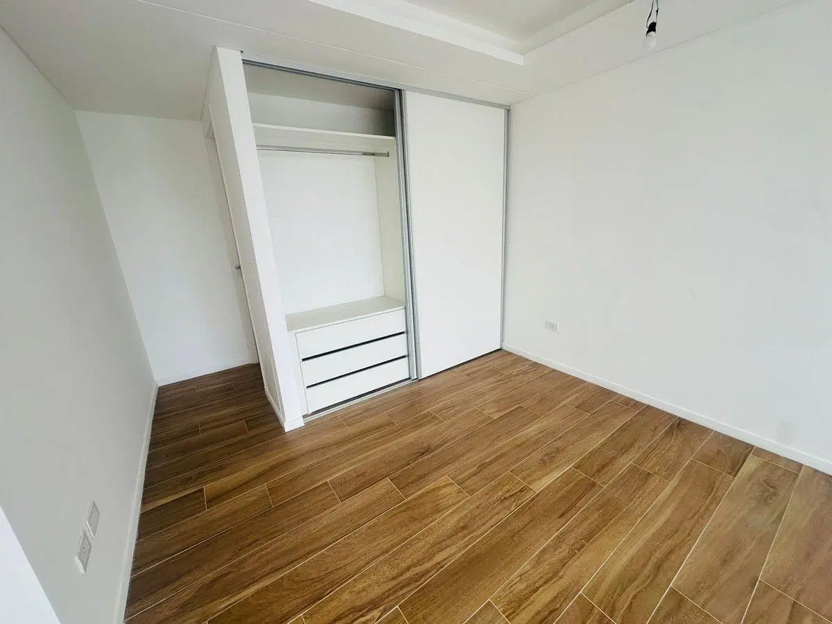 VENTA LANUSITA DOS AMB CONTRAF BALCÓN A ESTRENAR 2