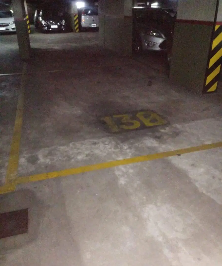 VENTA COCHERA SAN NICOLAS AMPLIA EXCELENTE 2