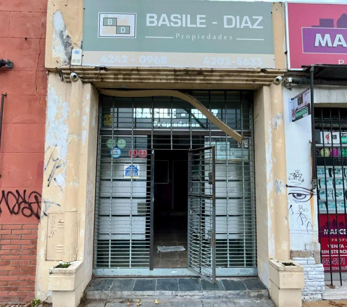Local/oficina 2 ambientes en venta en Banfield 5