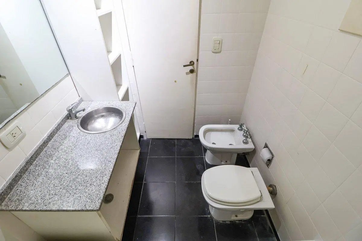 VENTA DEPARTAMENTO 2 AMBIENTES PATIO  RECOLETA 2