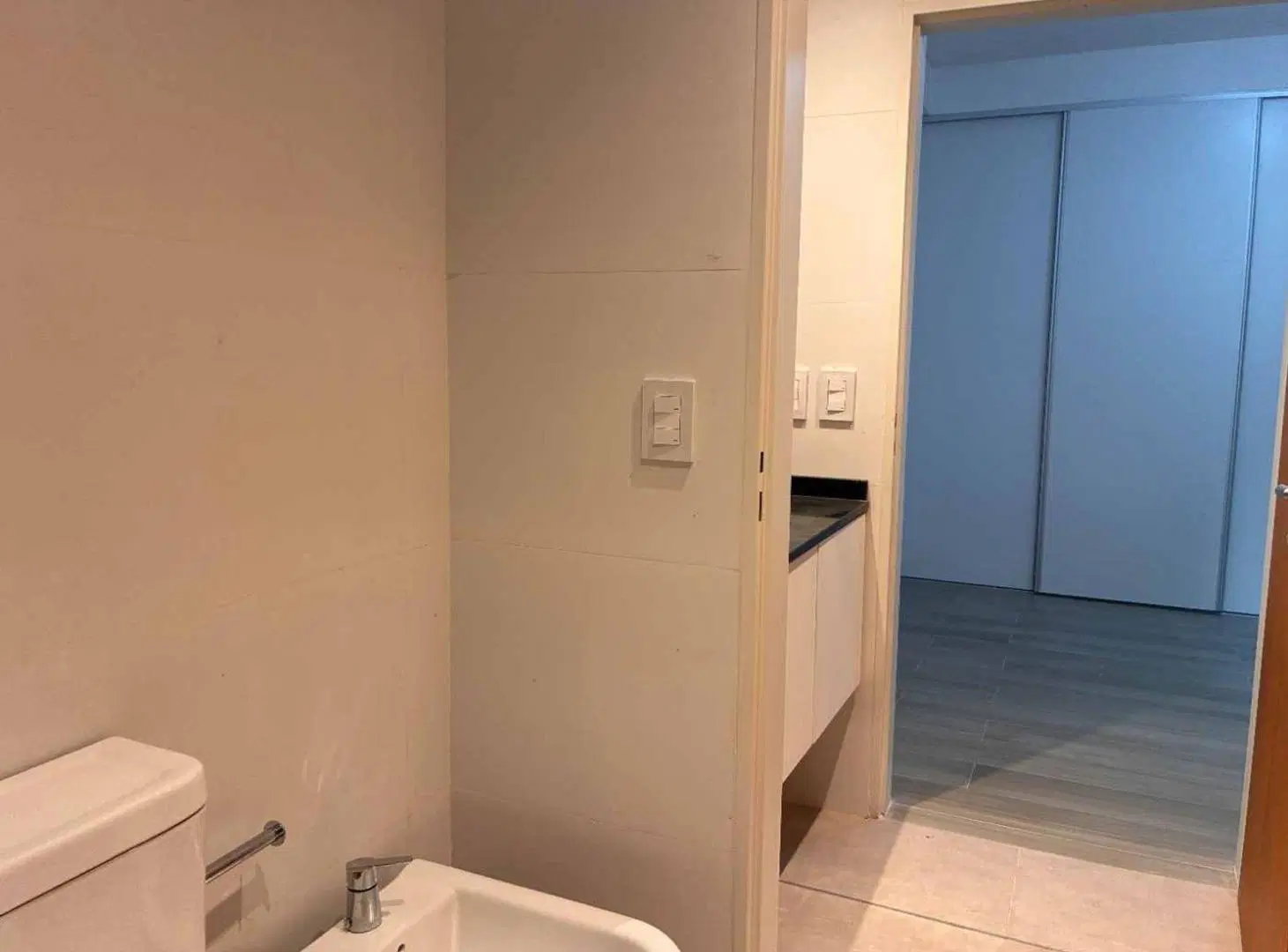 Vende dpto 2 amb Microcentro a ESTRENAR 3