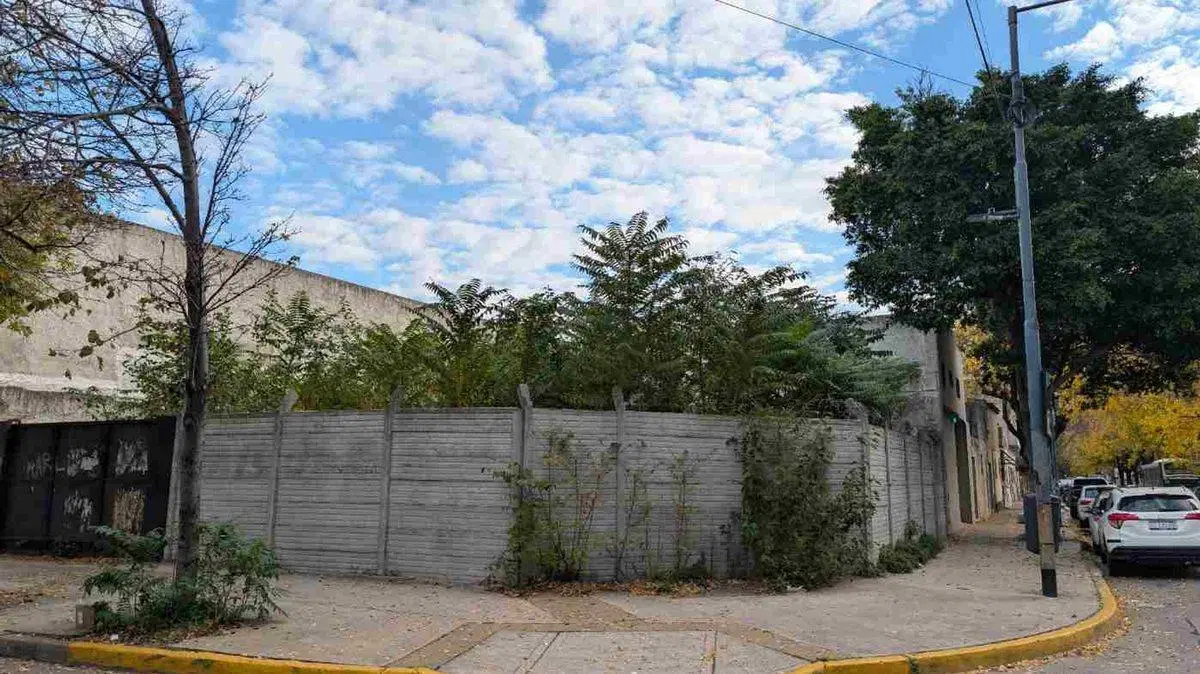 VENTA LOTE EN ESQUINA POMPEYA 3