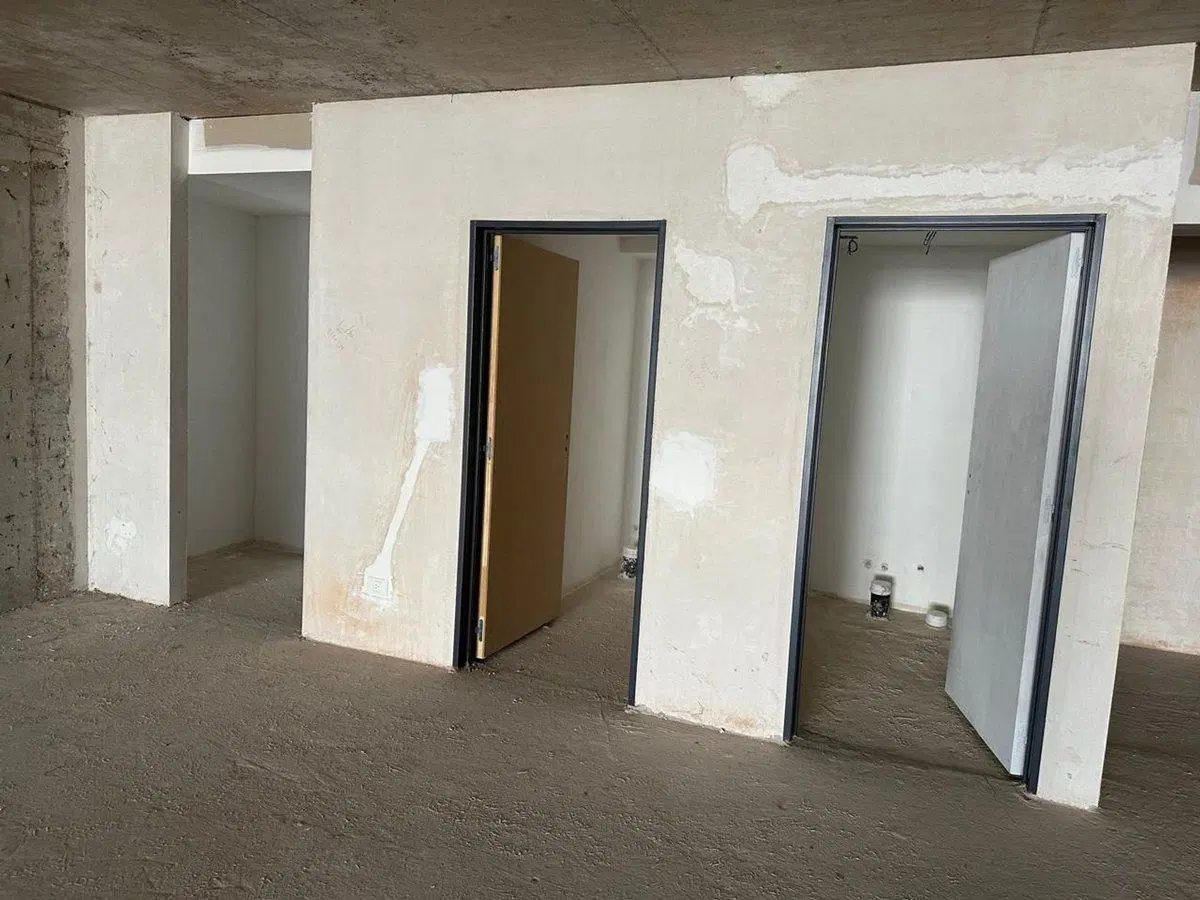 VENTA OLIVOS OFICINA 150MTRS A ESTRENAR 2 COCHERAS 4
