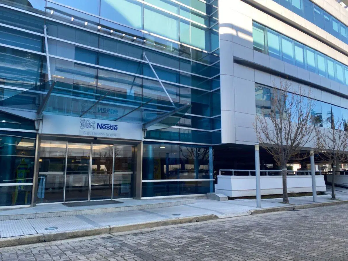 ALQUILER OFICINAS PREMIUM MASTER OFFICE LIBERTADOR 2