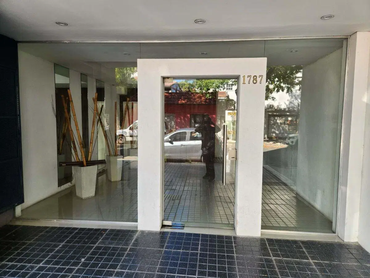 VENTA MONOAMBIENTE EN MONTE CASTRO BALCON 4