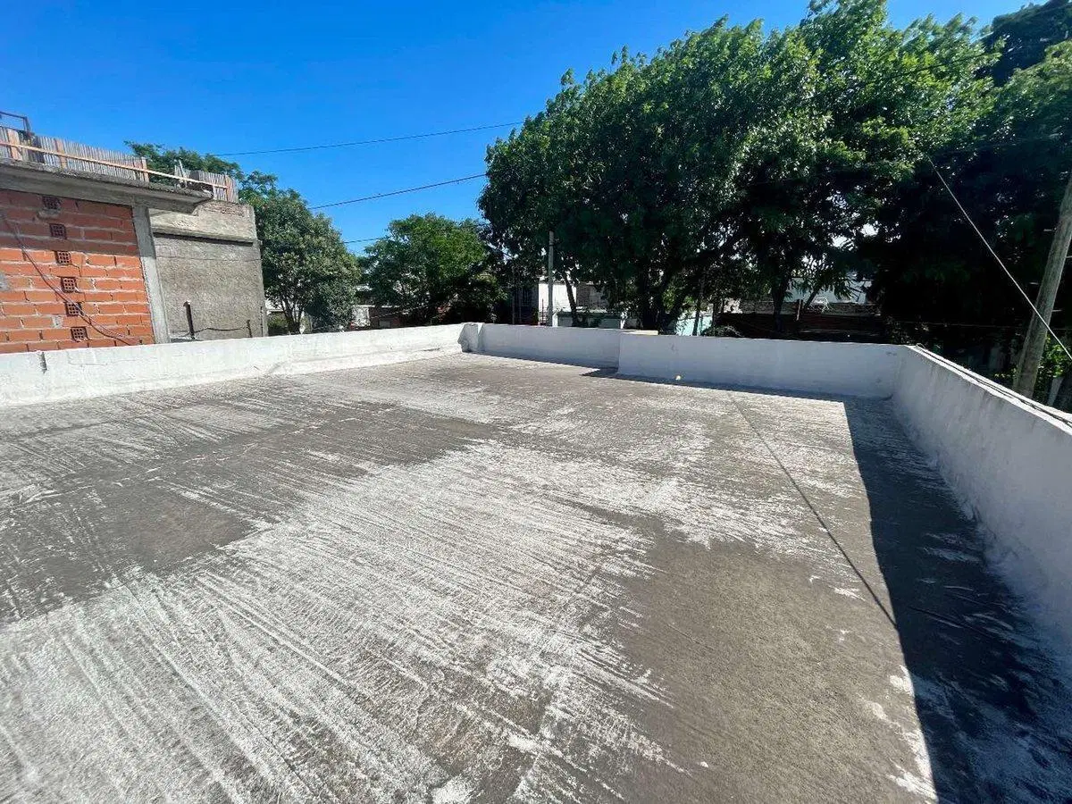 VENTA CASA 4 AMB. CON COCHERA  SUAREZ APTO CREDITO 5