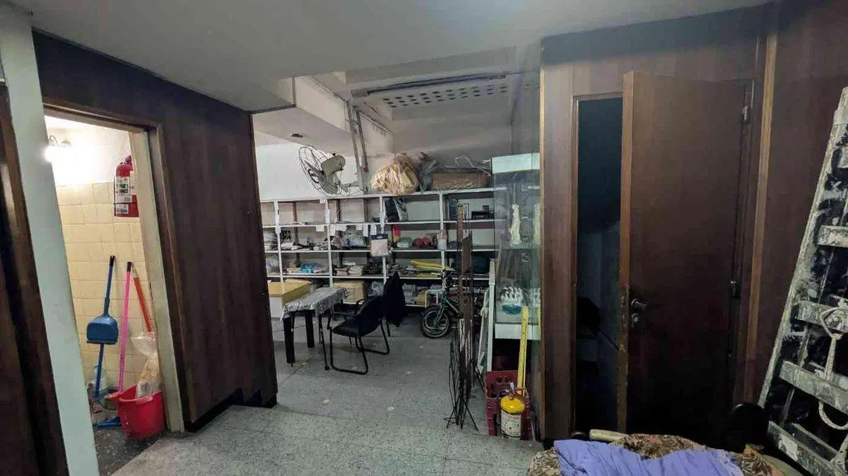 VENTA LOCAL A LA CALLE 88 M2 + SOTANO MONSERRAT 4