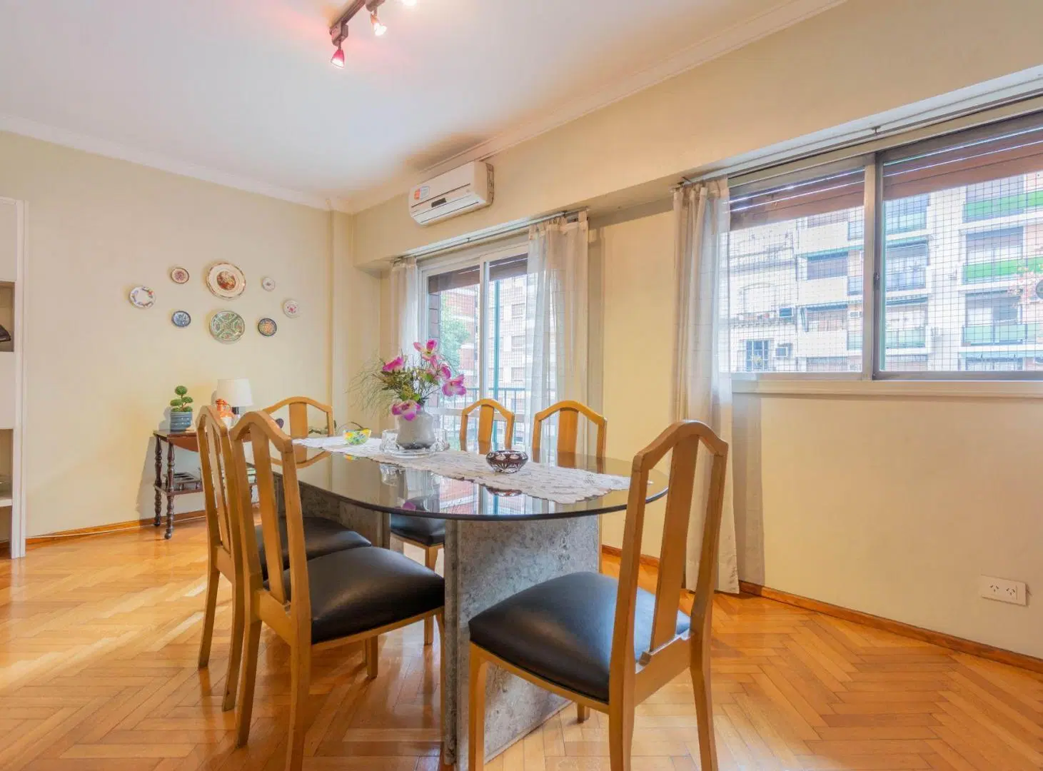 VENTA 3 AMBIENTES + GUARDACOCHE EN PLENO BELGRANO 5