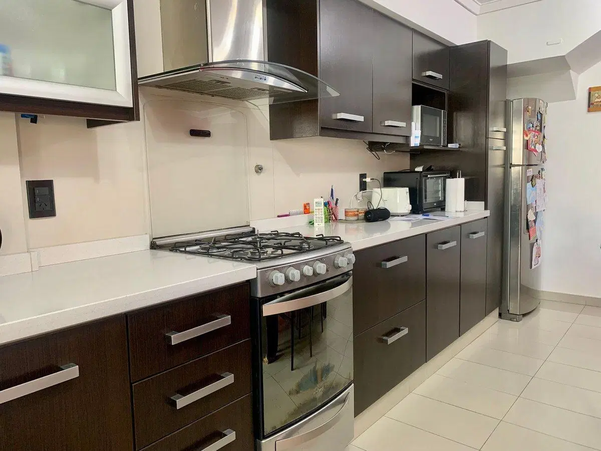 Casa 4 amb en venta Lomas-pileta-quincho-excelente 5