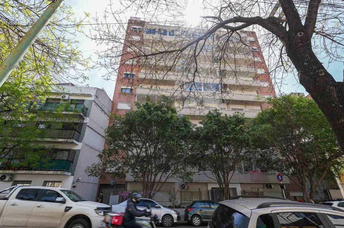 VENTA DPTO 4 AMB C/COCHERA  CABALLITO 5