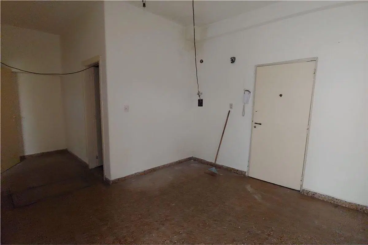 VENTA PH 2 AMB PB 40 m2 PATIO OPORTUNIDAD SARANDI 3