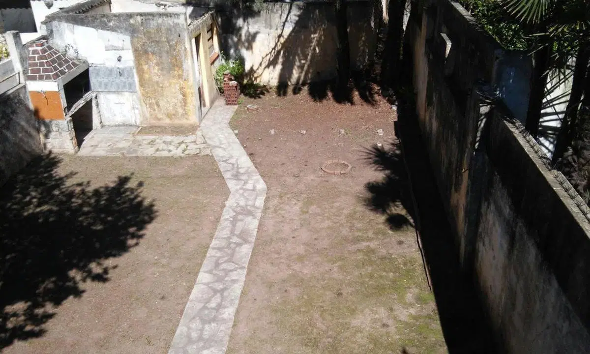 TERRENO A LA EN VENTA EN EL CENTRO DE RAMOS MEJIA 2