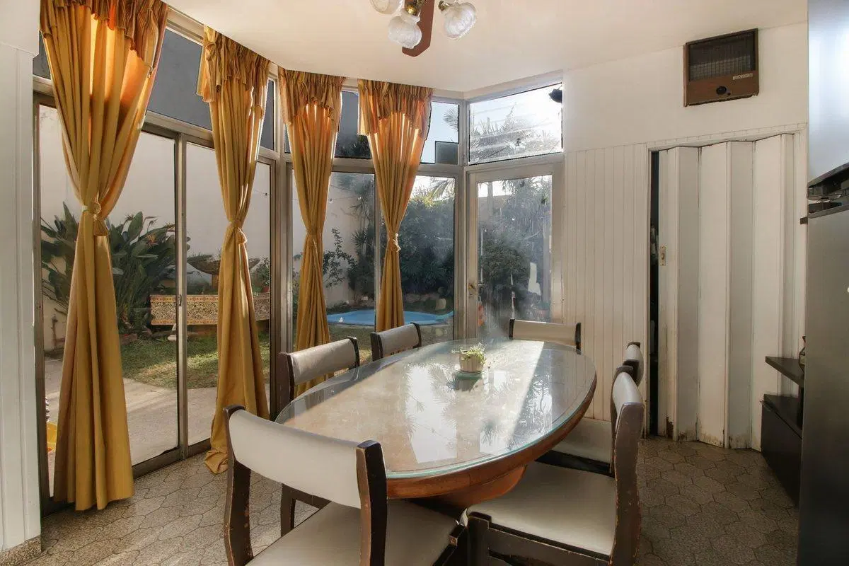 CASA 5 AMBIENTES CON PATIO SAN ANDRES BARRIO GOLF 4