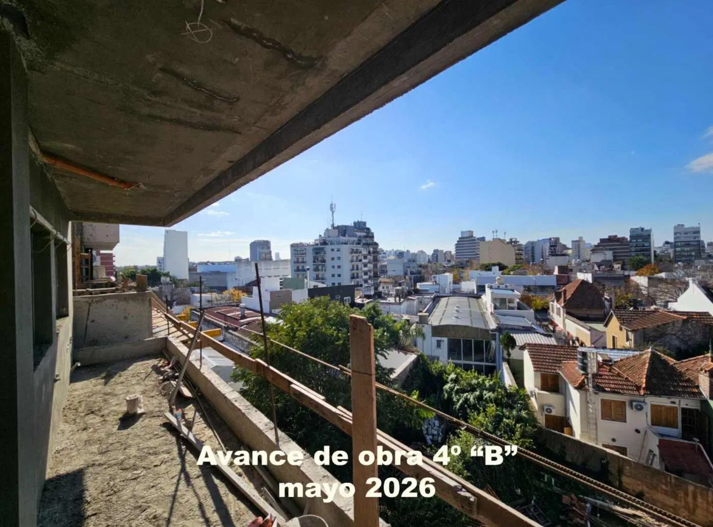 Venta 3 Ambientes 2 baños Comp. Balcón Coghlan 4