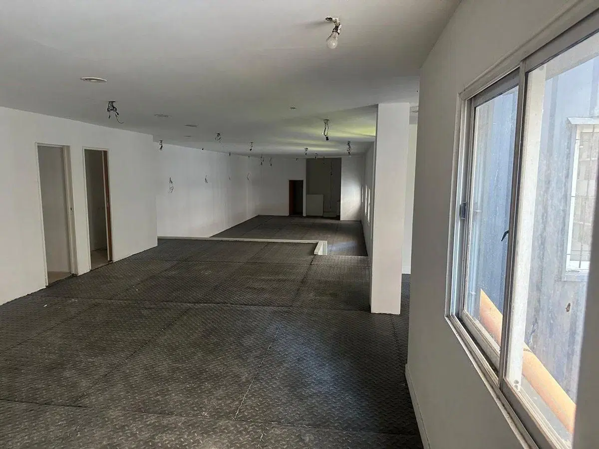 VTA OFICINA/ESTUDIO A RECICLAR EN RECOLETA 1100m² 2