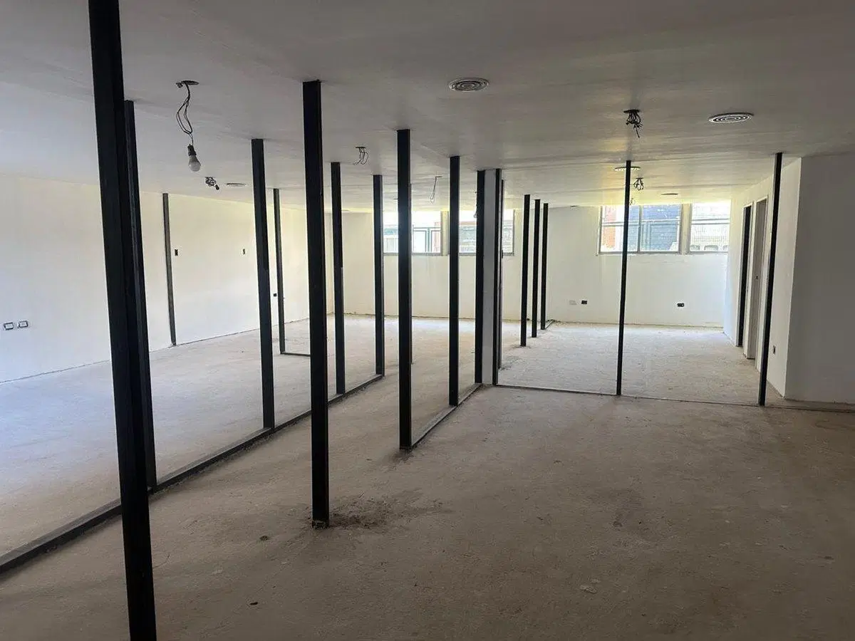 VTA OFICINA/ESTUDIO A RECICLAR EN RECOLETA 1100m² 4