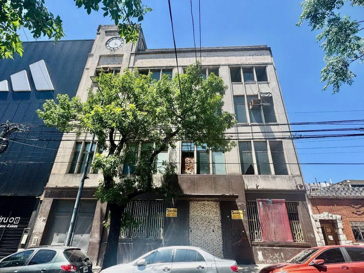 LOTE 1.424m2- Capacidad constructiva: 6.203m2 CABA 5