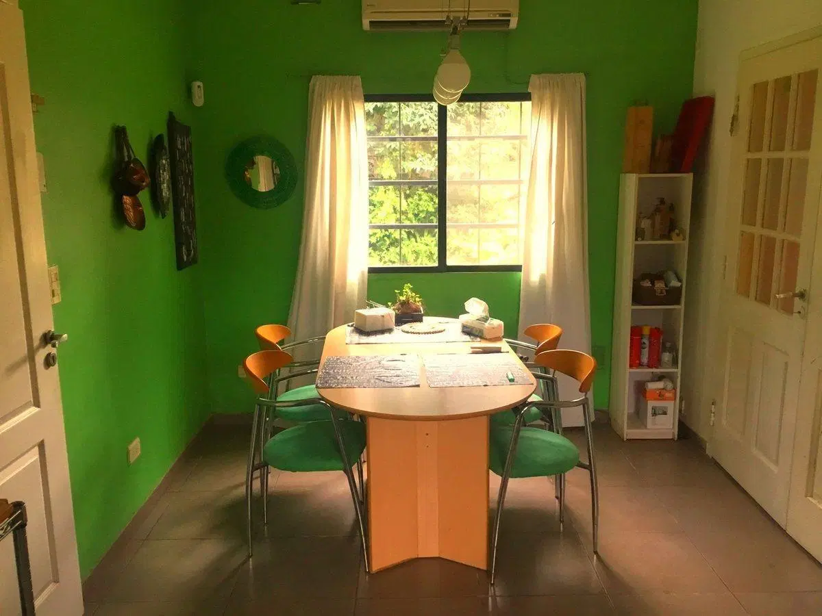 HERMOSA CASA EN VENTA - JARDÍN/PILETA - MASCHWITZ. 2