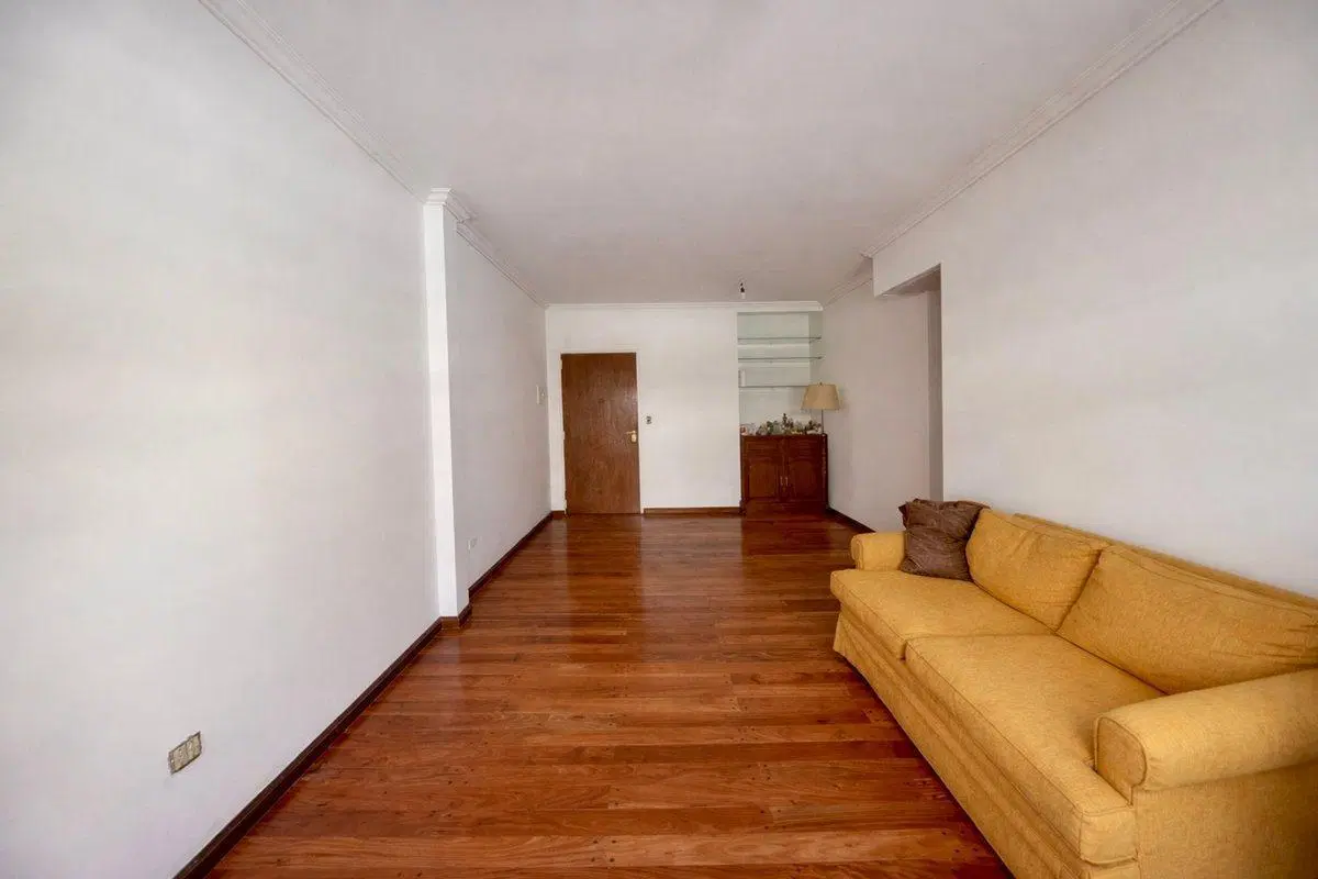 Venta departamento. 3 Amb con cochera. Belgrano 3