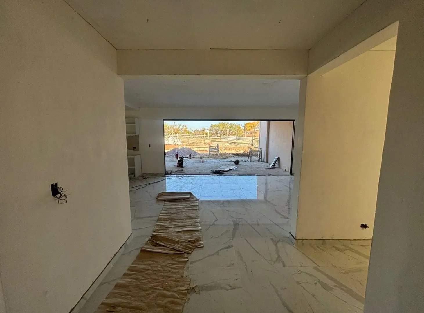 VENTA CASA 5 AMB. SAN SEBASTIAN A ESTRENAR PERMUTA 5