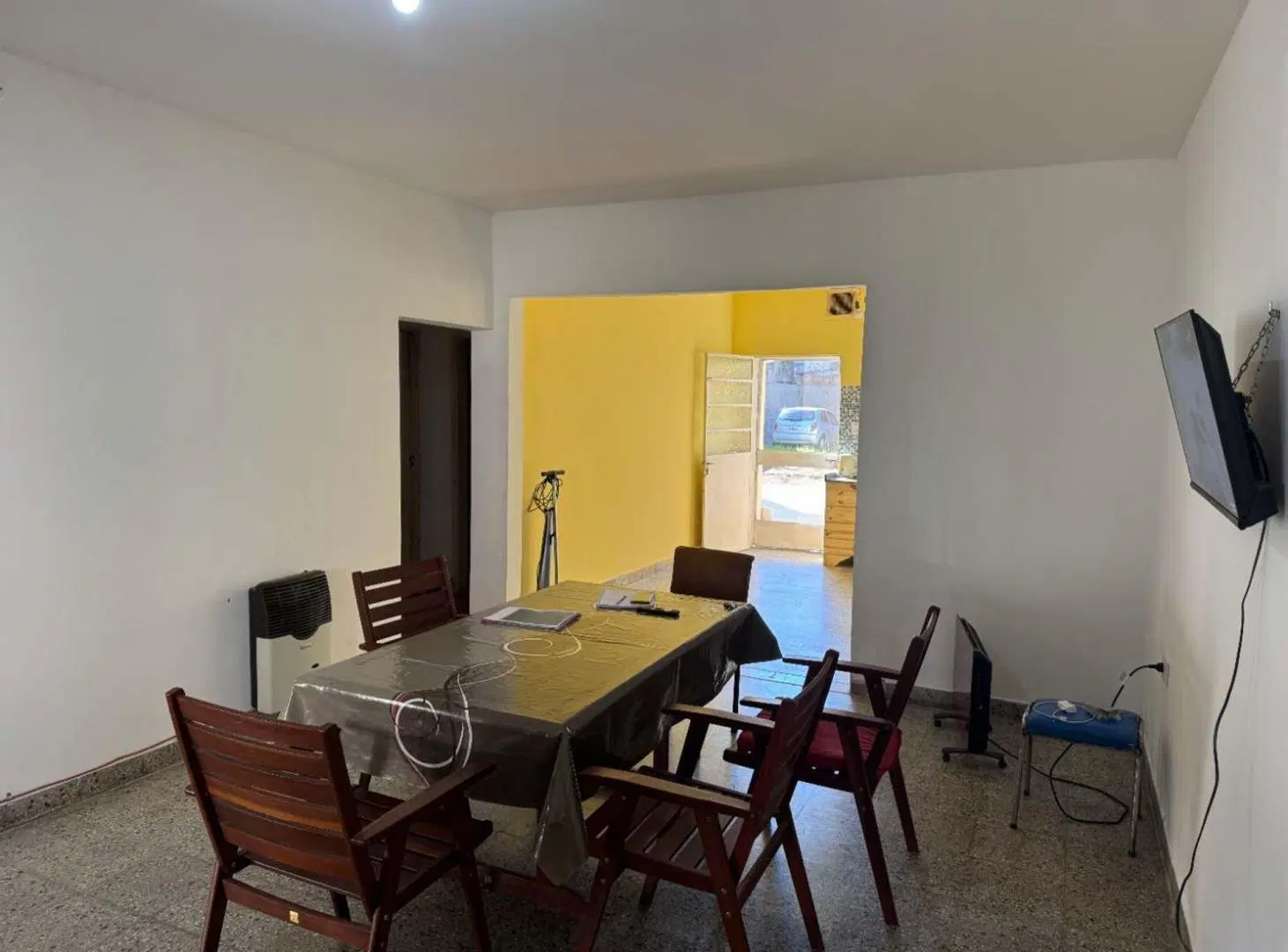 Casa en Virreyes a 2 cuadras de Ramal Tigre . 5