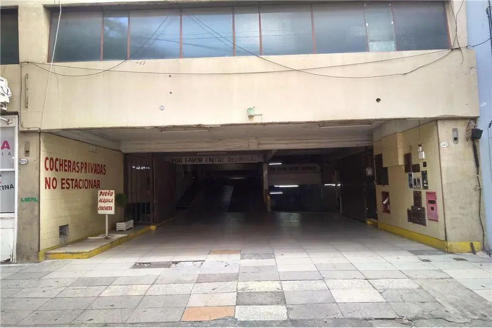 VENTA COCHERA FIJA BELGRANO OPORTUNIDAD 4